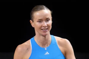 Elina Svitolina reacts on court after reaching the semi-finals at the Stuttgart 2026 tournament.