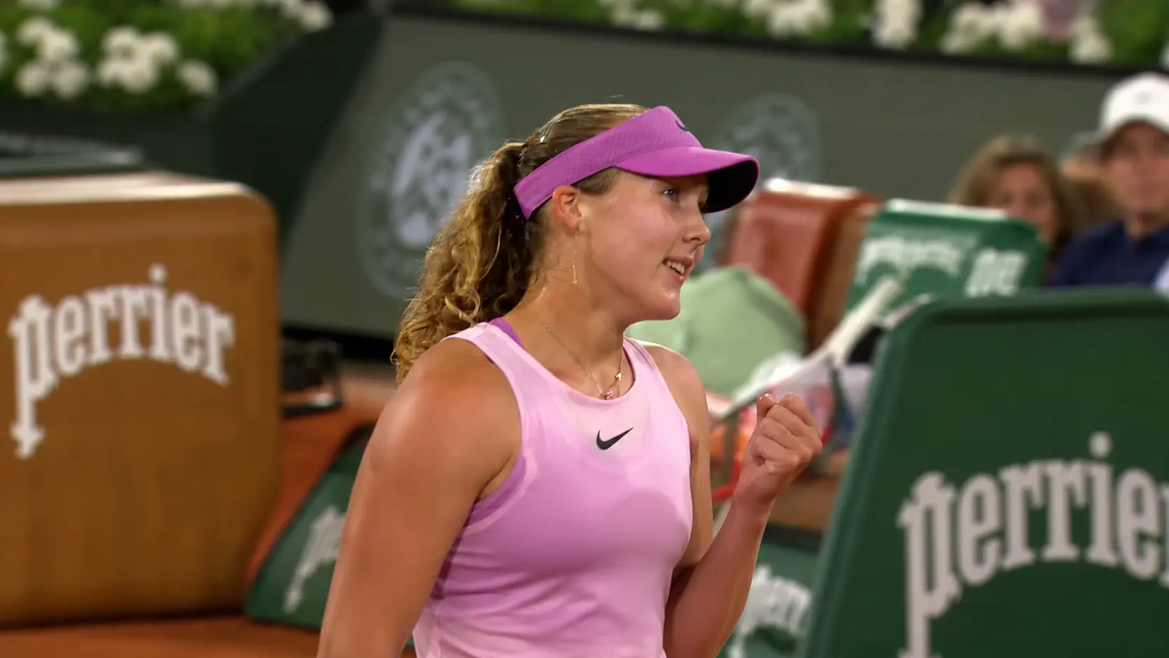 Mirra Andreeva celebrates reaching the 2026 French Open final after defeating Marta Kostyuk at Roland Garros
