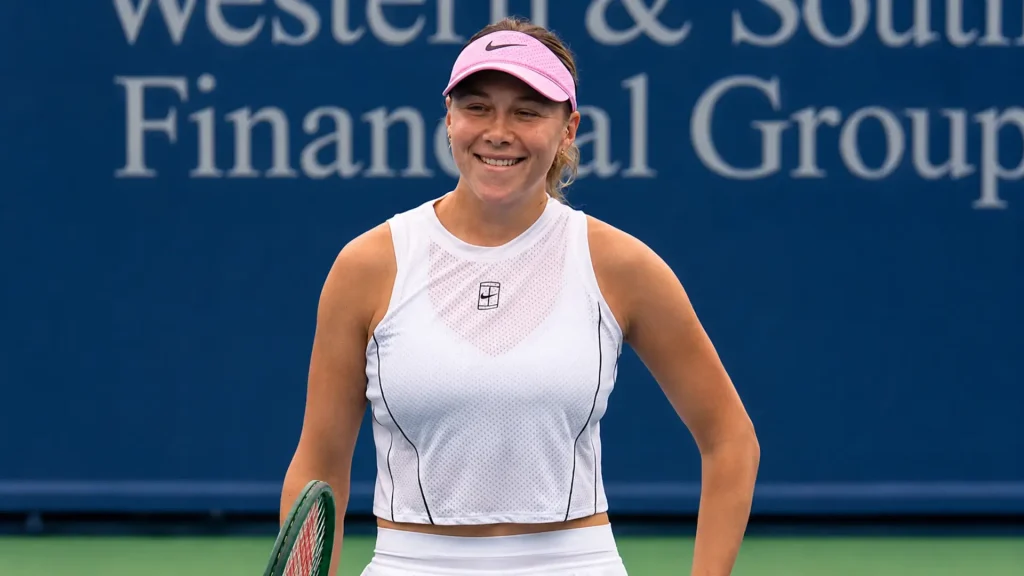 Amanda Anisimova Blasts Past Linda Noskova to Reach Cincinnati Quarterfinals