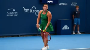 Emma Navarro Weathers Anhelina Kalinina’s Fast Start to Reach the Cincinnati Last 32