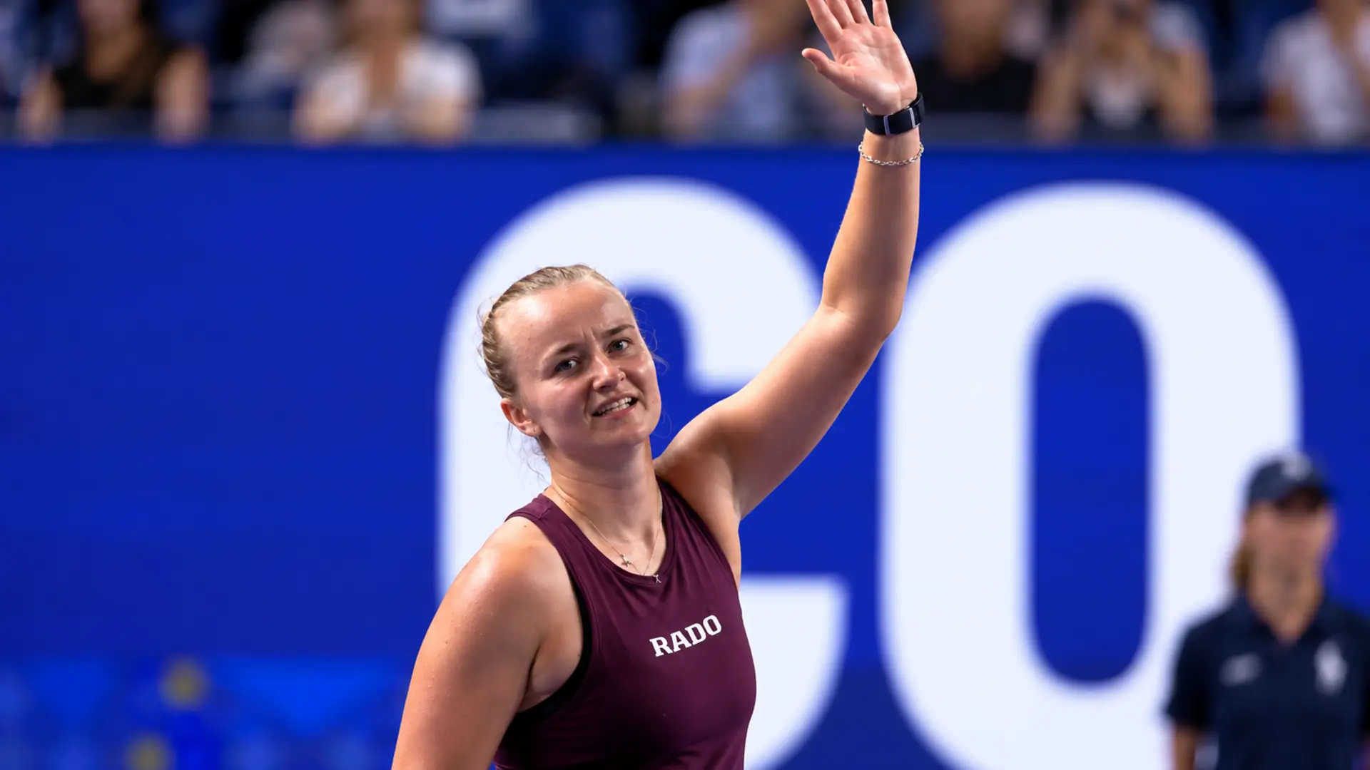 Barbora Krejcikova Saves Two Match Points and Escapes Friedsam’s Singapore Upset Bid