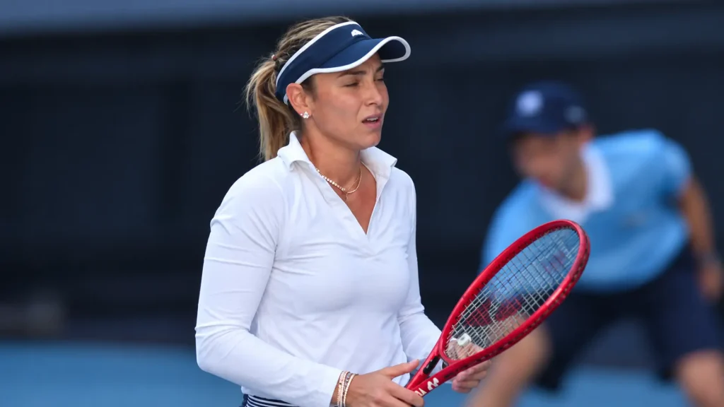 Donna Vekic reacts in despair after twice letting victory slip against Iga Swiatek at the 2026 China Open