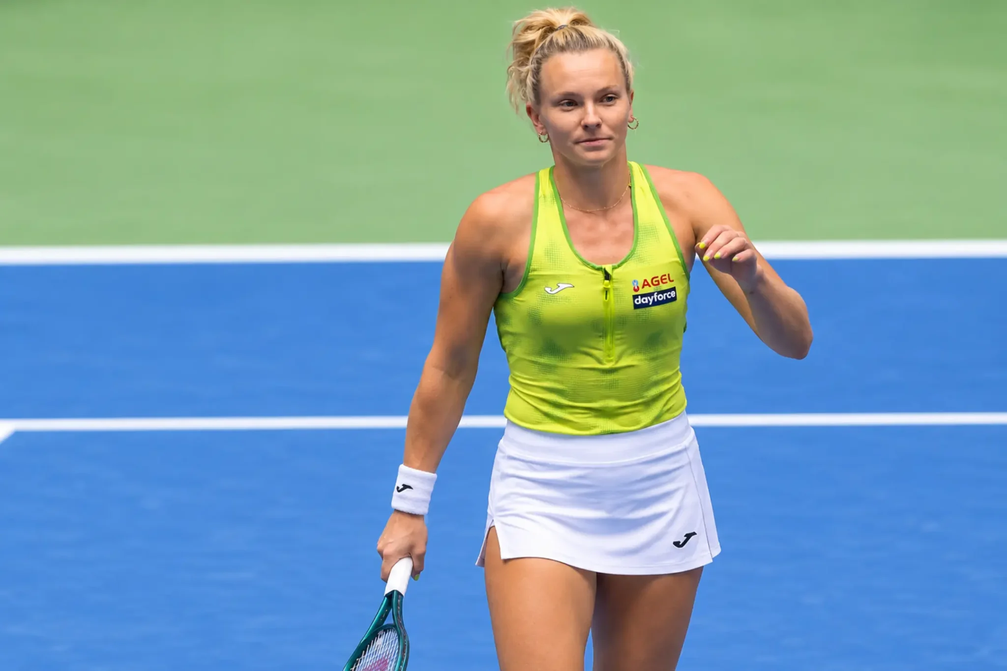 Katerina Siniakova competes strongly in singles at the 2026 Osaka Open in Japan
