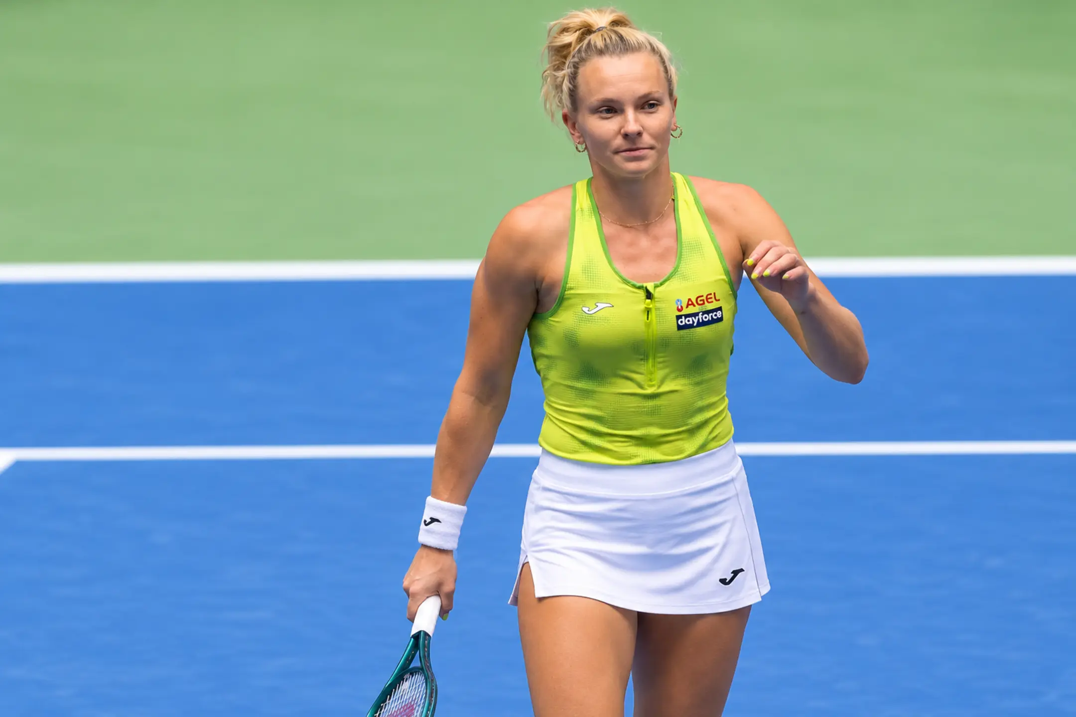 Katerina Siniakova competes strongly in singles at the 2026 Osaka Open in Japan